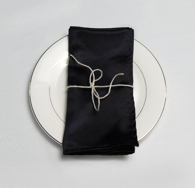 L’Amour Satin Napkin - Black