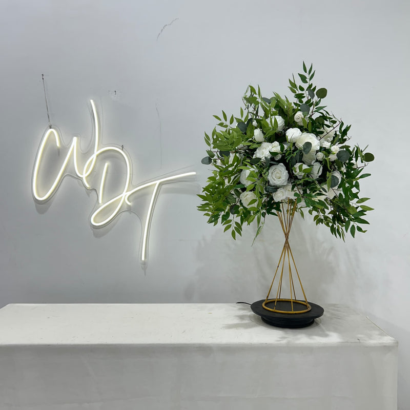 M9 Floral Centrepiece - 50cm